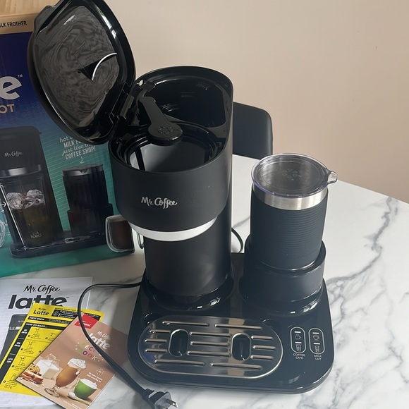 Mr. Coffee 4-in-1 Single-Serve Latte, Iced, and Hot Coffee Maker - Picture 4 of 8